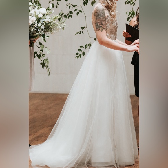 Hayley Paige Georgie Wedding Dress - Picture 4 of 10